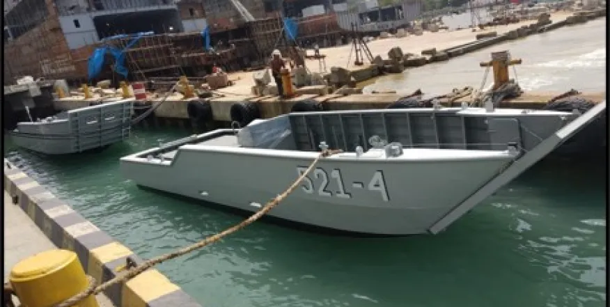 Projects TNI AL LCVP<br>2x Cummins QSB6.7 - 355HP 1 picture31